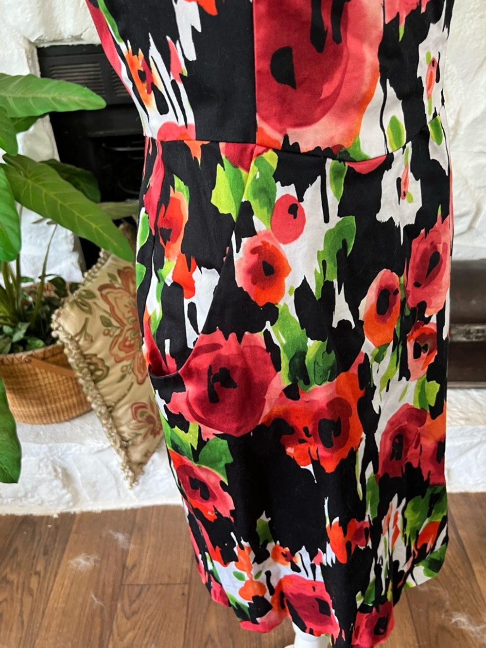 Donna Ricco Floral Print Black, Orange & Red Short Sleeve Dress Size 10 - Picture 5 of 12